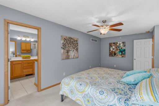 2694 County Road H2, Saint Paul, MN 55112