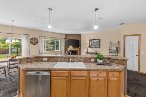 2694 County Road H2, Saint Paul, MN 55112