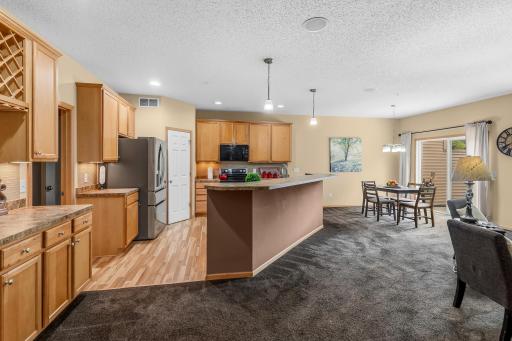 2694 County Road H2, Saint Paul, MN 55112