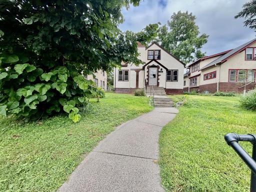 221 Cedar Lake Road N, Minneapolis, MN 55405