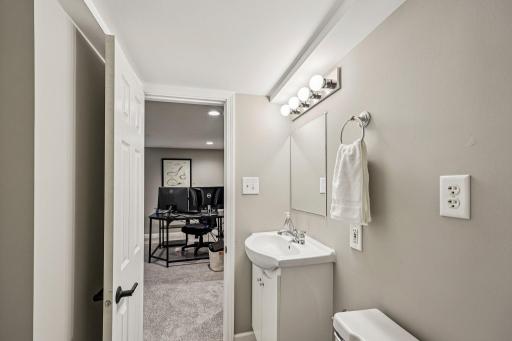 10816 Nord Avenue S, Minneapolis, MN 55437