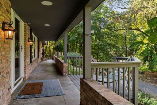 4360 Chimo East Street, Wayzata, MN 55391