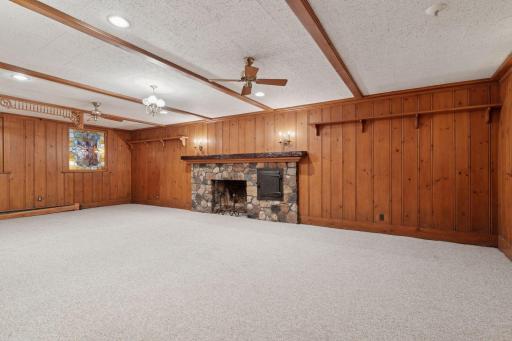 196 Mississippi River Boulevard S, Saint Paul, MN 55105