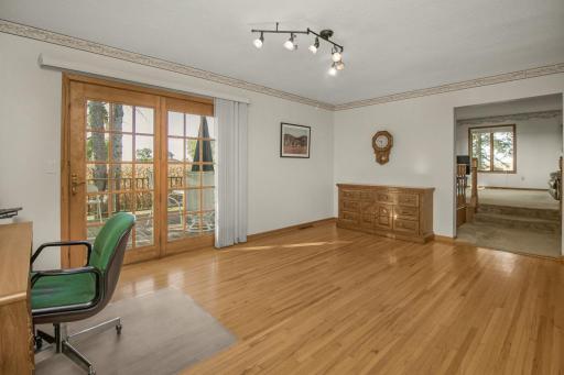 Main floor dining room/family room w/hardwood floors