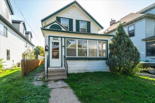 612 11th Avenue SE, Minneapolis, MN 55414