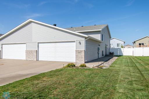 4807 51st Avenue S, Fargo, ND 58104