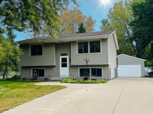5040 Woodcrest Road, Saint Paul, MN 55110