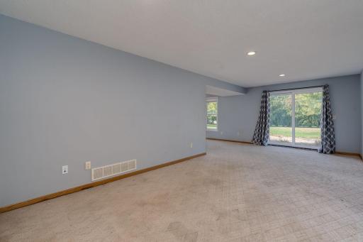 114 Pheasant Drive, Mankato, MN 56001