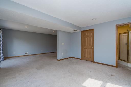 114 Pheasant Drive, Mankato, MN 56001