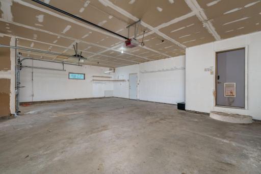 114 Pheasant Drive, Mankato, MN 56001