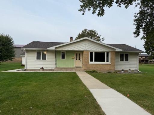 111 Mcphail Avenue N, Caledonia, MN 55921