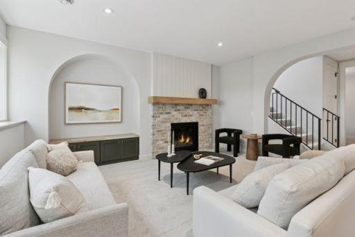 9399 Eagle Ridge Way, Chanhassen, MN 55317