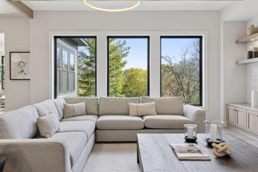 9511 Eagle Ridge Road, Chanhassen, MN 55317
