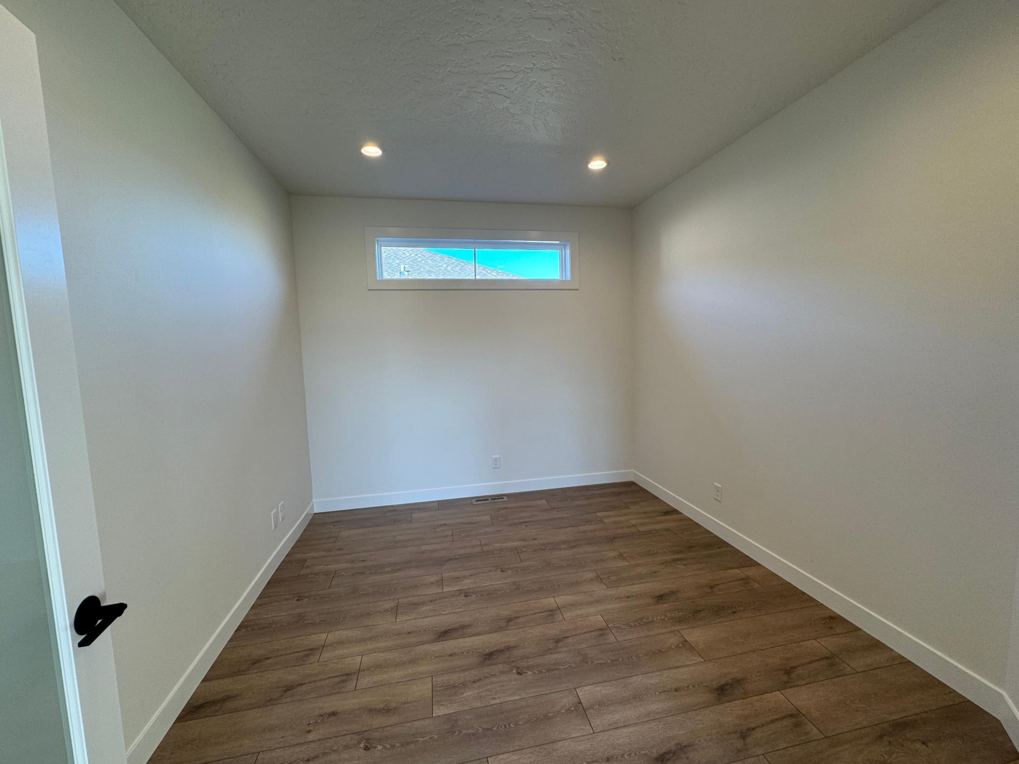 Office/Flex Room