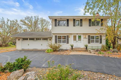 Photo for 725 Pineview Lane N, Plymouth, MN 55441 - listing #6797475 725 Pineview Lane N, Plymouth, MN 55441