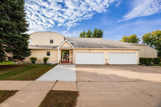 3420 17th Avenue S, B, Fargo, ND 58103