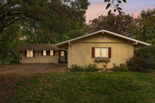 13631 Oakwood Curve, Burnsville, MN 55337
