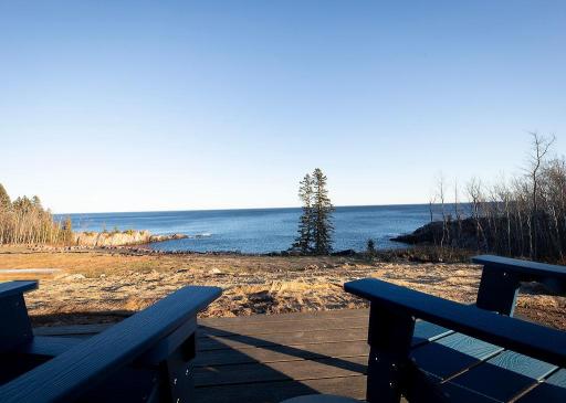 114 E Lakeview Drive, Silver Bay, MN 55614