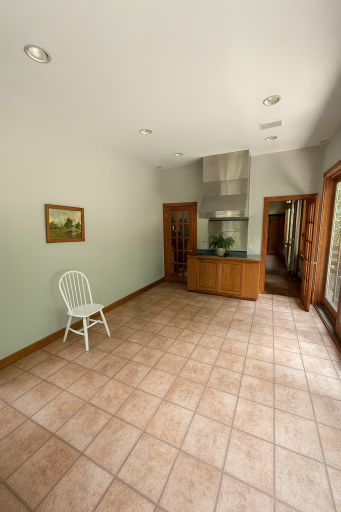 8748 Walton Oaks Drive, Bloomington, MN 55438
