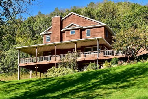 24242 Pfeiffer Hill Road, Winona, MN 55987