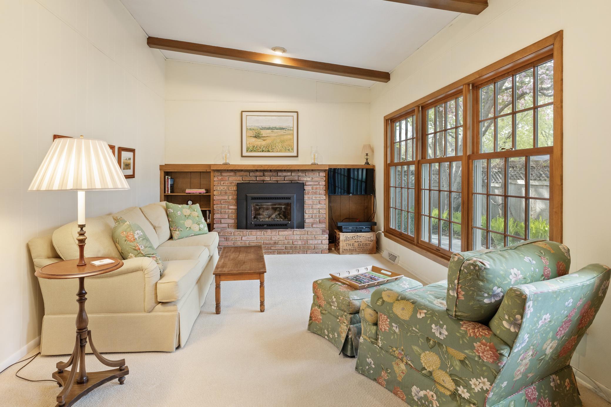 Gas fireplace...