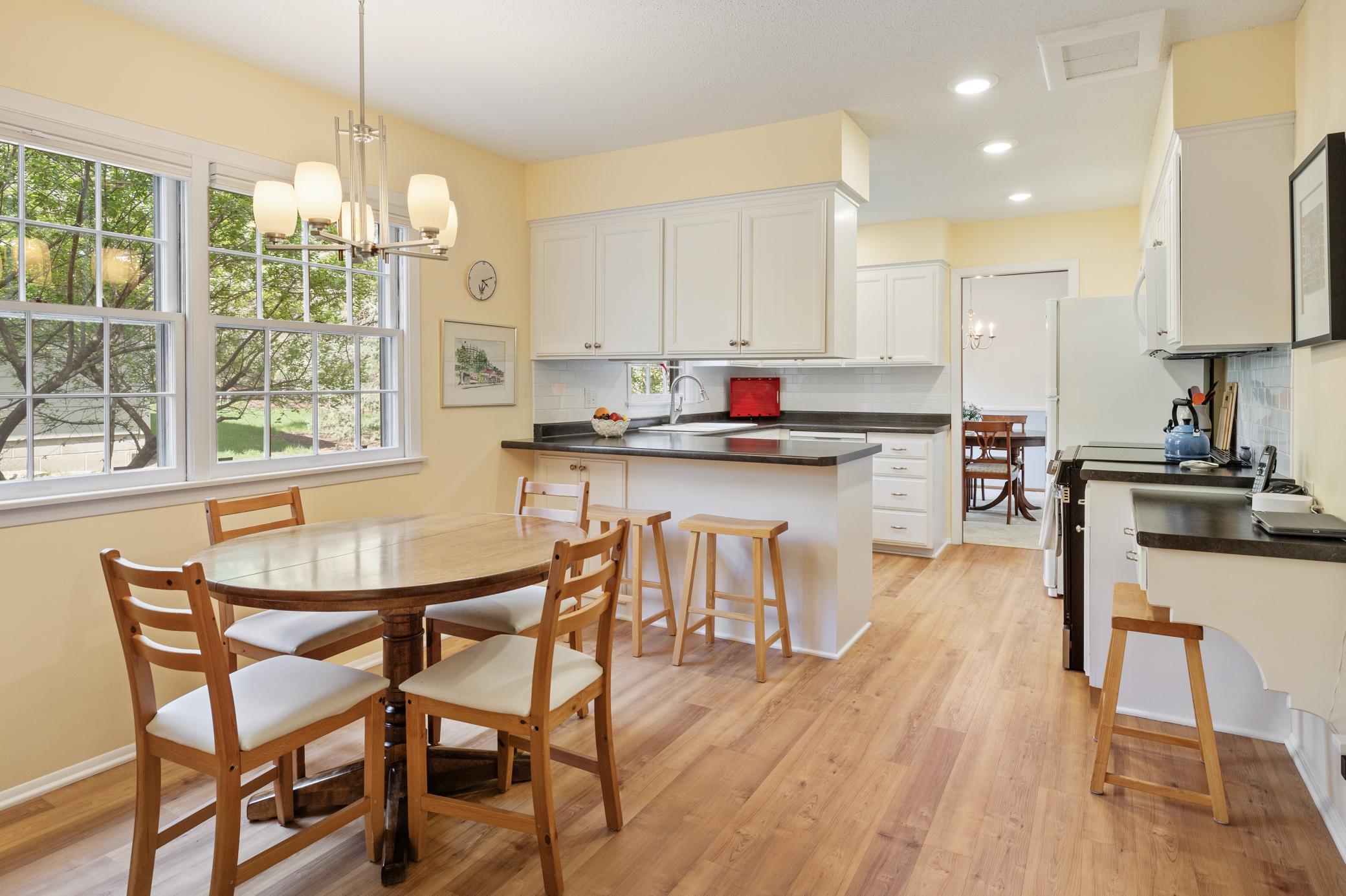 Breakfast bar and informal dining...
