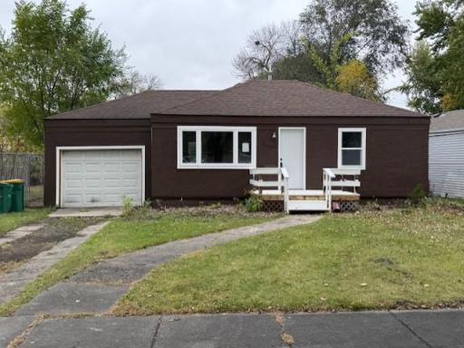 705 9th Street N, Wahpeton, ND 58075