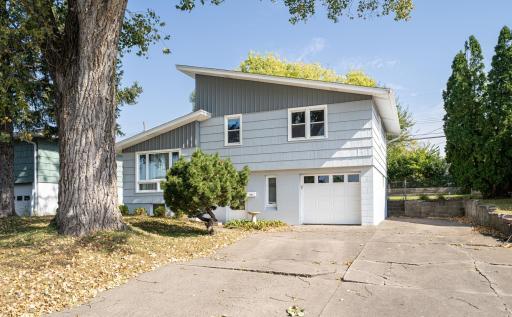 5207 7th Street NE, Columbia Heights, MN 55421