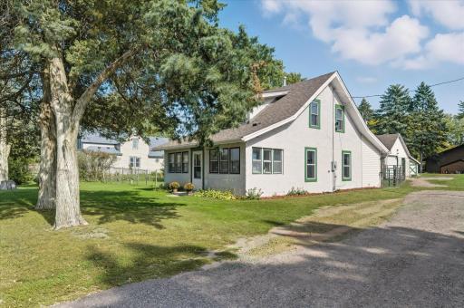 300 Dahlin Avenue NE, Isanti, MN 55040