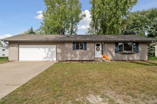 705 Highland Drive, New Prague, MN 56071