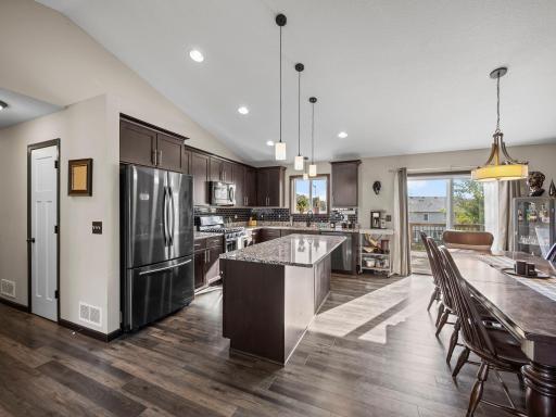 18-web-or-mls-331 Bavaria Ln (125 of 185).jpg