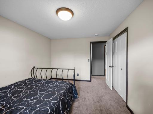 31-web-or-mls-331 Bavaria Ln (100 of 185).jpg