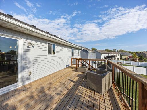 43-web-or-mls-331 Bavaria Ln (72 of 185).jpg