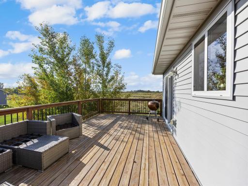 42-web-or-mls-331 Bavaria Ln (67 of 185).jpg