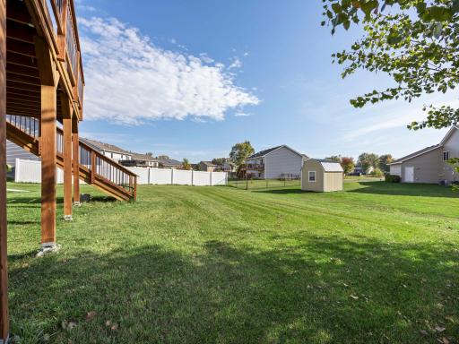 46-web-or-mls-331 Bavaria Ln (55 of 185).jpg