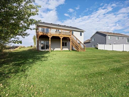 47-web-or-mls-331 Bavaria Ln (58 of 185).jpg