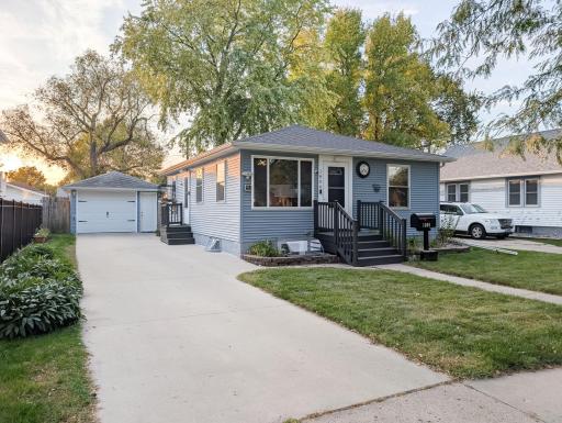 1806 5th Street N, Fargo, ND 58102