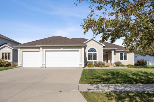 1040 36th Avenue W, West Fargo, ND 58078