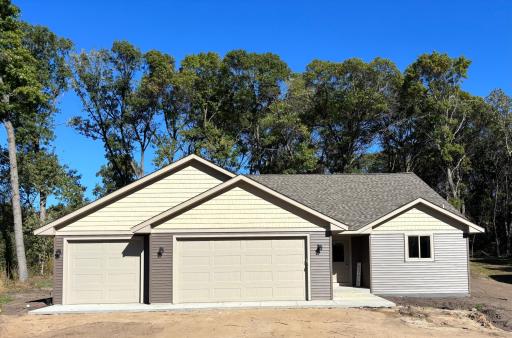 814 Pine Circle, Royalton, MN 56373