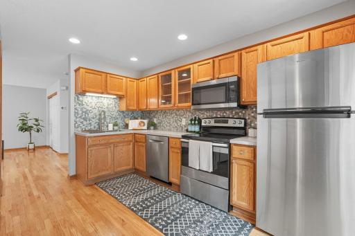 kitchen hallway 2059 Gresham Avenue N, Oakdale, MN 55128.jpg