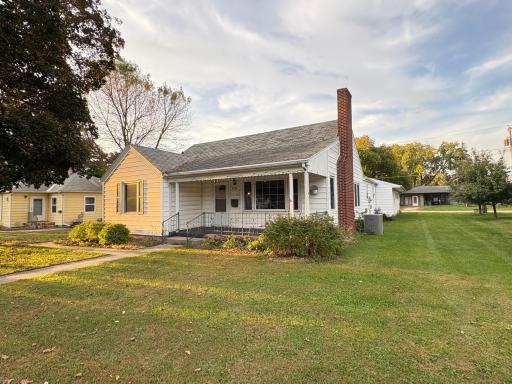 429 E Rooney Avenue, Appleton, MN 56208