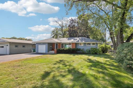 9109 W 22nd Street, Minneapolis, MN 55426