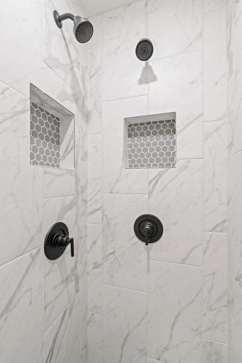 32-web-or-mls-602 Grouse Way-32.jpg