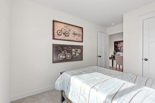 25-web-or-mls-602 Grouse Way-25.jpg