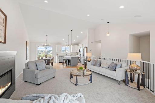 12-web-or-mls-602 Grouse Way-12.jpg