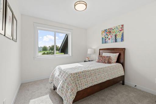 22-web-or-mls-602 Grouse Way-22.jpg