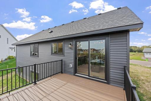 7-web-or-mls-602 Grouse Way-7.jpg