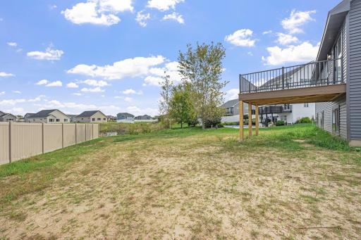 3-web-or-mls-602 Grouse Way-3.jpg