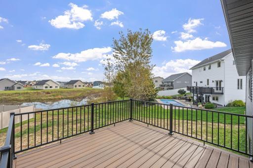 6-web-or-mls-602 Grouse Way-6.jpg