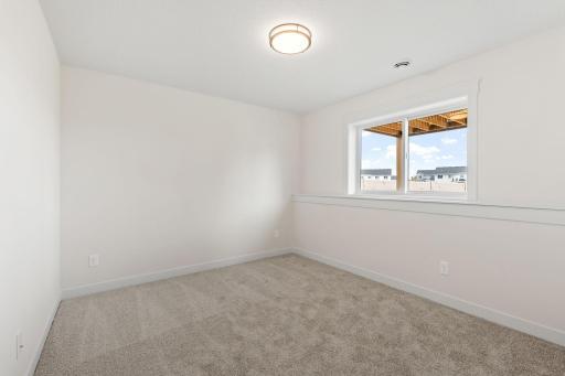 35-web-or-mls-602 Grouse Way-35.jpg